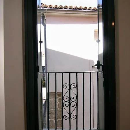 Apartamento En El Casco Vello Διαμέρισμα *